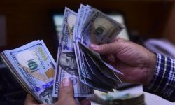 انخفاض طفيف بأسعار الدولار في بغداد وأربيل